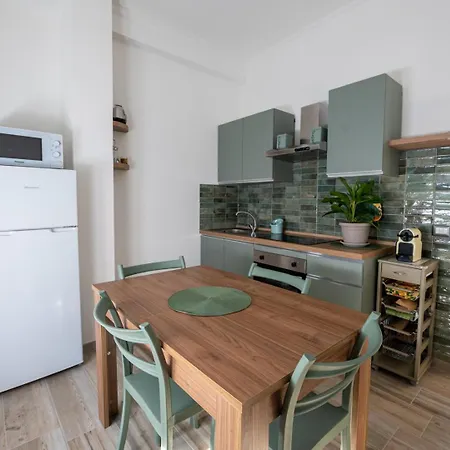 Vacanze Romane Tuscolana アパート